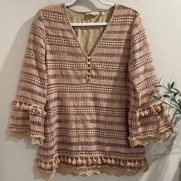 Soft Surroundings Tan Adelita Lace V-neck Blouse Tassel Eyelet Bell Sleeve Small - Picture 1 of 8
